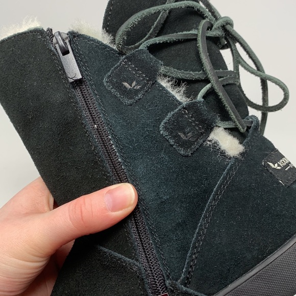 Koolaburra by UGG Shazi Short Winter Boots/Booties black suede fleece lined - Picture 10 of 12